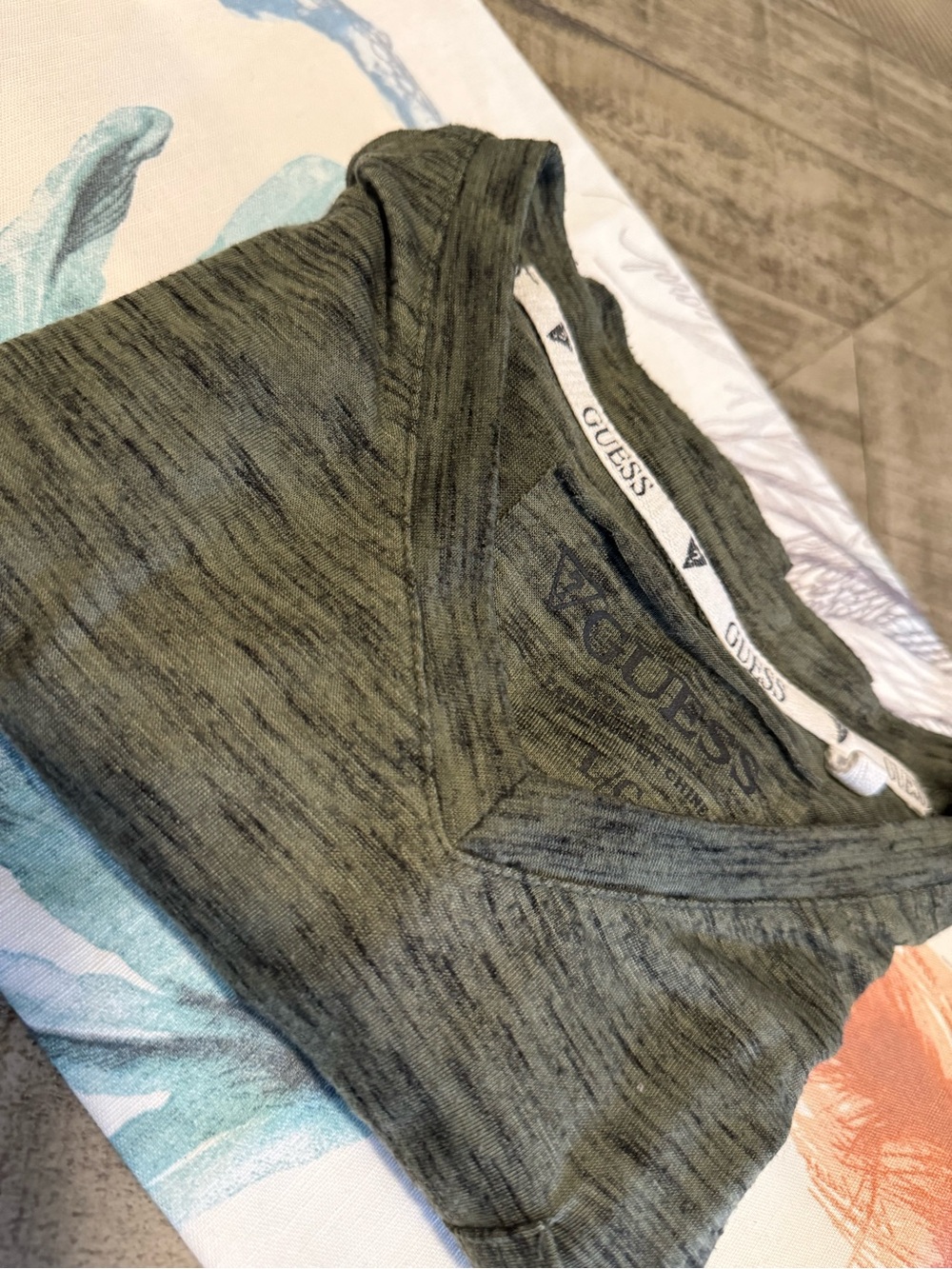 Guess Heathered Olive Green Short Sleeve Crew Tee - Picture 4 of 4